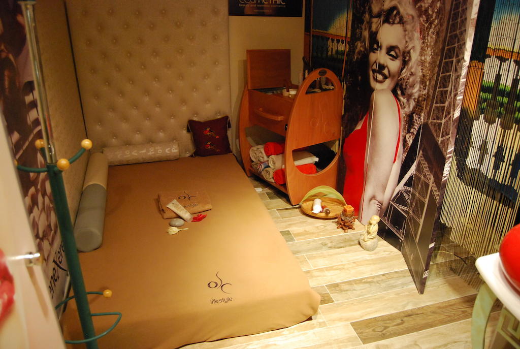 2 Kitarrat Boutique Hotel & Spa ดูร์เรส ภายนอก รูปภาพ