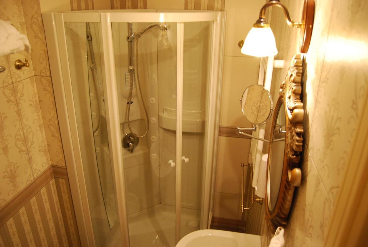 2 Kitarrat Boutique Hotel & Spa ดูร์เรส ภายนอก รูปภาพ