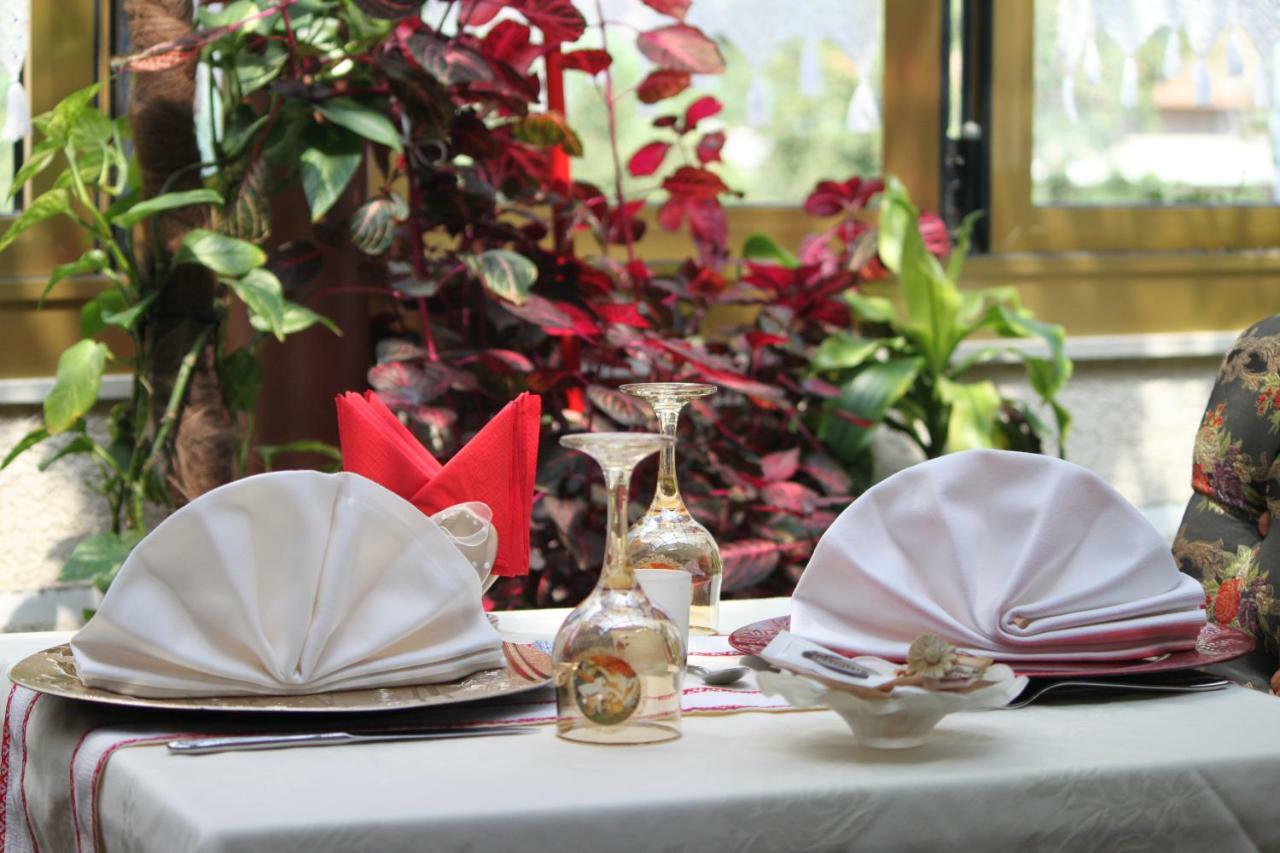 2 Kitarrat Boutique Hotel & Spa ดูร์เรส ภายนอก รูปภาพ
